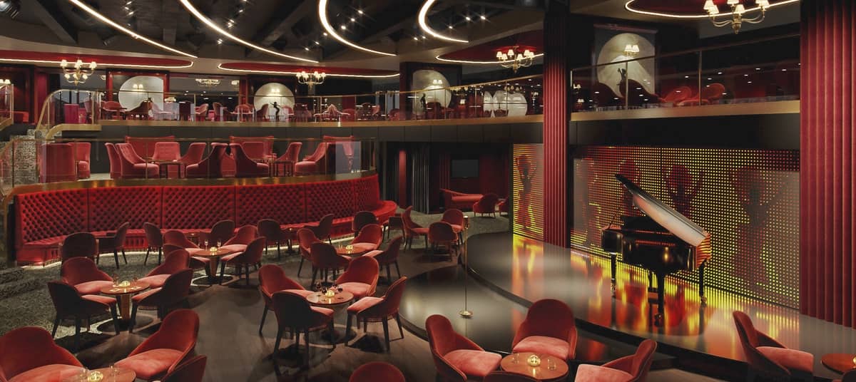 3- CABARÉ VERMELHO <br> AMBIENTE INTIMISTA COM ESPETÁCULOS A BORDO