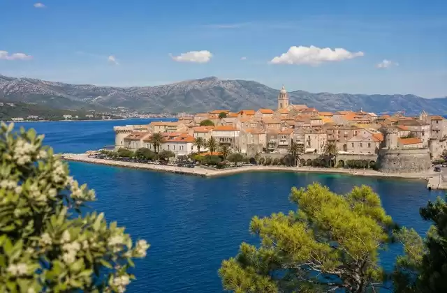 Em Korčula