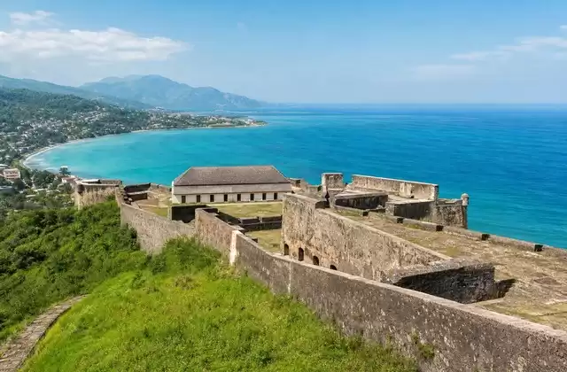 Em Cap-Haïtien