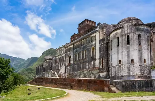 No Palácio Sans-Souci