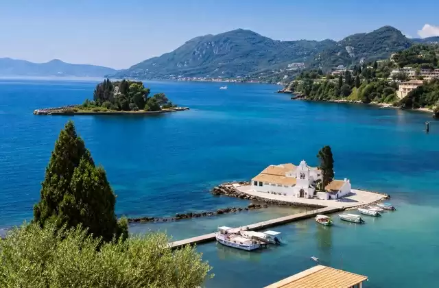 Em Corfu