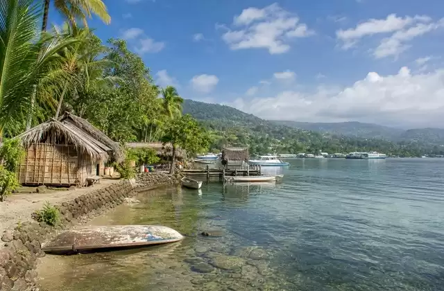 Em Honiara