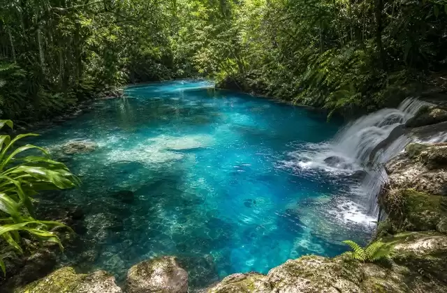 Am Blue Hole