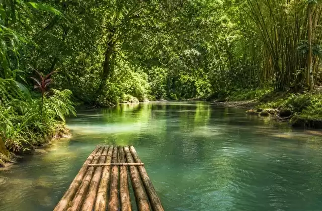 Auf dem Martha Brae River
