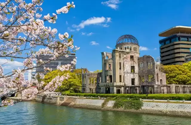 Em Hiroshima