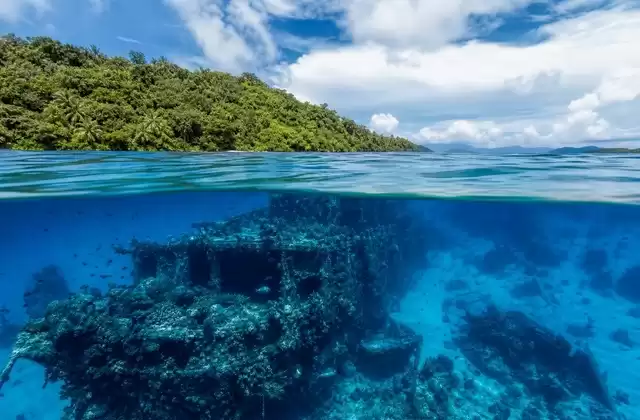 Em Chuuk Lagoon