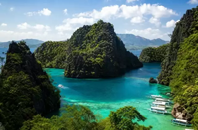 Em Coron Bay