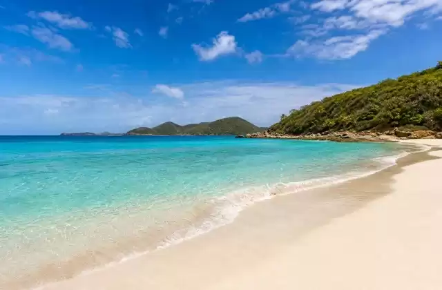 Em Flamenco Beach