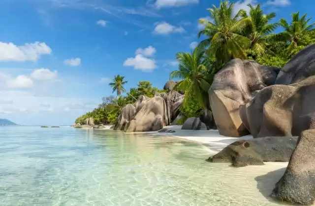 Em Anse Source d'Argent