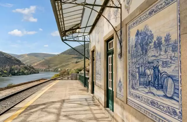 Pinhão e os seus azulejos