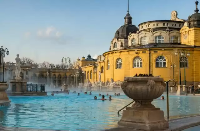 Banhos Széchenyi