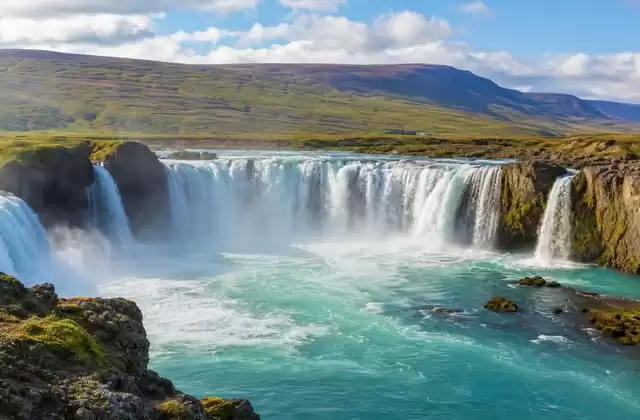 Cascata de Goðafoss