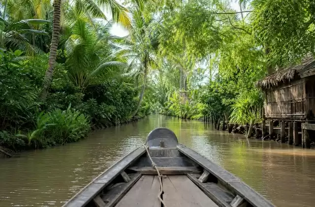 Navegar no delta do Mekong