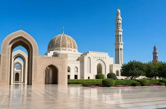 Große Sultan-Qabus-Moschee