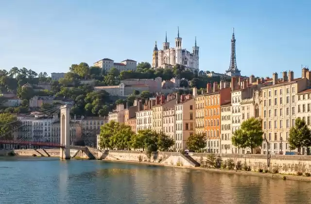 A chegada a Lyon, capital da gastronomia