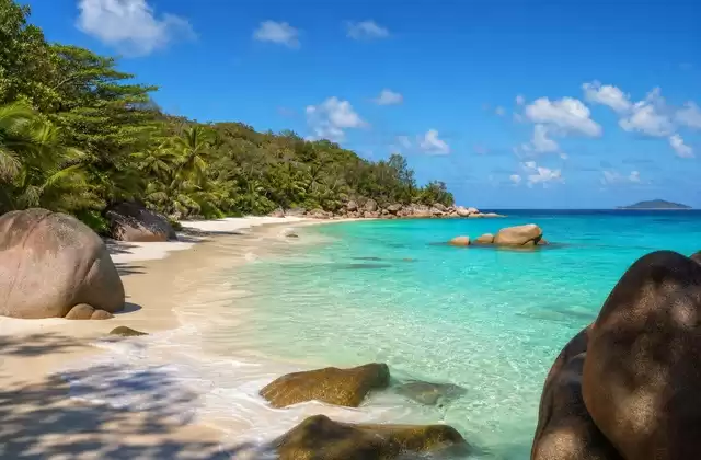 Anse Lazio